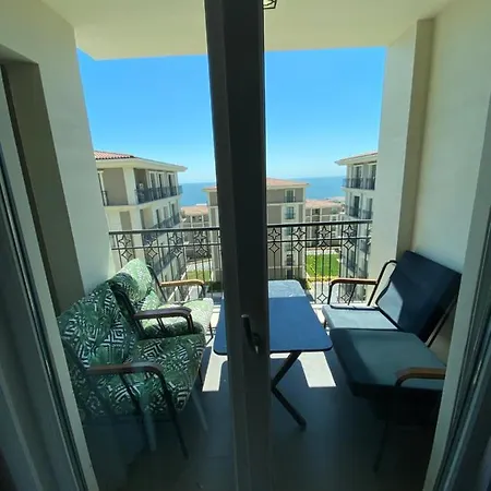 Deniz Istanbul Compound 3+1 Apartment With Amazing View Apartment